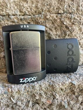 Vintage Zippo’s Marlboro Black Ice Street Chrome Horizontal Lines